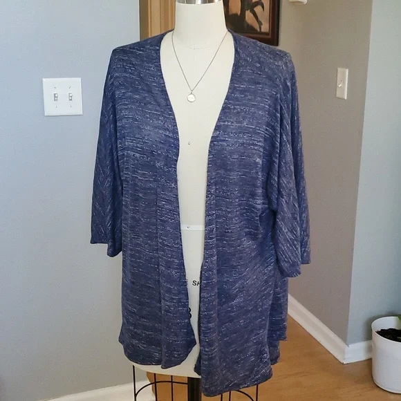 Lularoe Lindsay Kimono - Picture 1 of 7